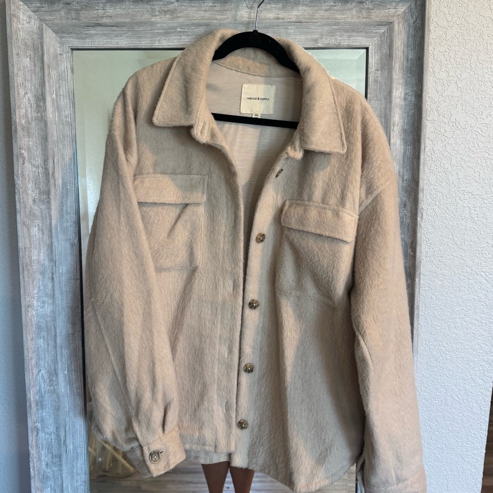 Women’s size XXL Thread & Supply Tan Shacket.